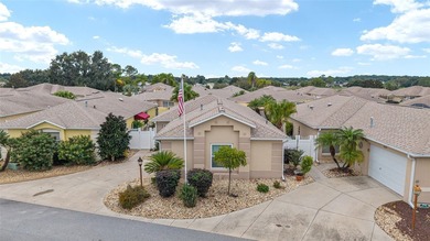 NO BOND! This charming 2 Bedroom, 2 Bath BEAUREGARD  MODEL BLOCK on The Links of Spruce Creek in Florida - for sale on GolfHomes.com, golf home, golf lot