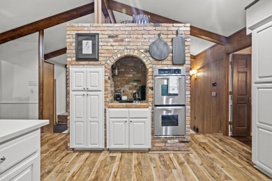 Fully remodeled and updated throughout. New roof in 2024 on Foxwood Golf Club in Arkansas - for sale on GolfHomes.com, golf home, golf lot