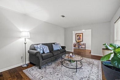 Fully remodeled and updated throughout. New roof in 2024 on Foxwood Golf Club in Arkansas - for sale on GolfHomes.com, golf home, golf lot