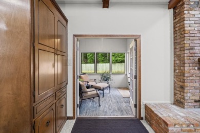 Fully remodeled and updated throughout. New roof in 2024 on Foxwood Golf Club in Arkansas - for sale on GolfHomes.com, golf home, golf lot