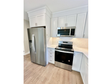 ''I'm excited about this condo, and you will be too!''
Step on Willowdale Golf Club in Maine - for sale on GolfHomes.com, golf home, golf lot