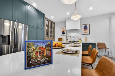 You'll find easy living in this move-in ready Arts and Crafts on Lake Worth Municipal Golf Course in Florida - for sale on GolfHomes.com, golf home, golf lot