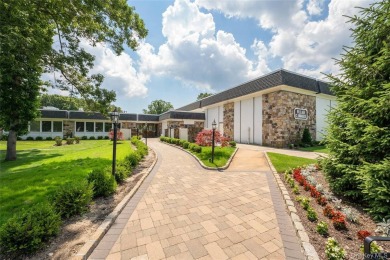 Beautiful End unit 2 Bedrooms 1.5 Baths 1 Car Garage and Heated on Leisure Village Golf Course in New York - for sale on GolfHomes.com, golf home, golf lot
