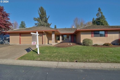 Welcome to this well maintained one level home on Michelbrook on Michelbook Country Club in Oregon - for sale on GolfHomes.com, golf home, golf lot