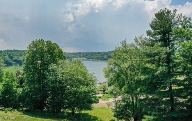 Looking for a change in lifestyle? Welcome to 39 Pueblo Trail on Lake Mohawk Golf Club in Ohio - for sale on GolfHomes.com, golf home, golf lot