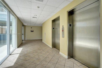 WOW! Prime Location in Abacoa Town Center! Live in the heart of on Abacoa Golf Club in Florida - for sale on GolfHomes.com, golf home, golf lot