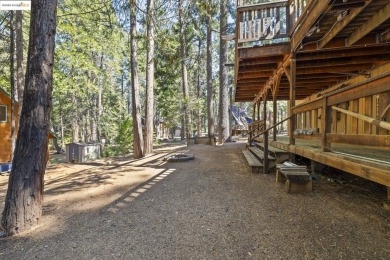 This cozy cabin comes fully furnished and move-in ready! This on Sequoia Woods Country Club in California - for sale on GolfHomes.com, golf home, golf lot