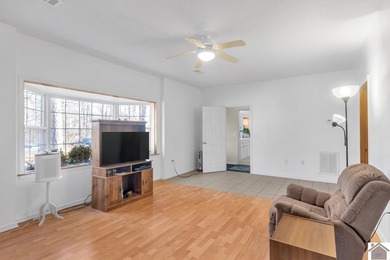 Private and Peaceful describe this 21.4 acre property located on Miller Memorial Golf Course in Kentucky - for sale on GolfHomes.com, golf home, golf lot