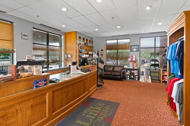 Want OPENNESS & PRIVACY? This End Unit, 2 Bedroom, 2 Bath Ranch on The Links at Carillon in Illinois - for sale on GolfHomes.com, golf home, golf lot