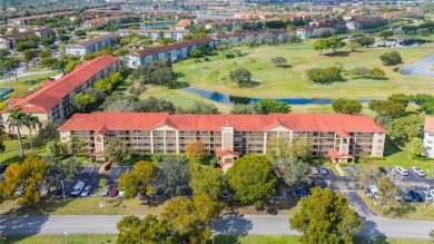 SEE IT BEFORE IT'S GONE! MOTIVATED SELLER! THE BUILDING HAS A on Flamingo Lakes Country Club in Florida - for sale on GolfHomes.com, golf home, golf lot