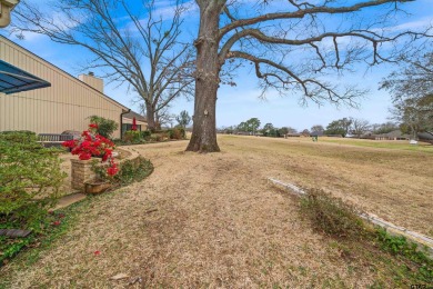 Stunning Updated Townhome in Emerald Bay on Lake Palestine on Emerald Bay Club in Texas - for sale on GolfHomes.com, golf home, golf lot