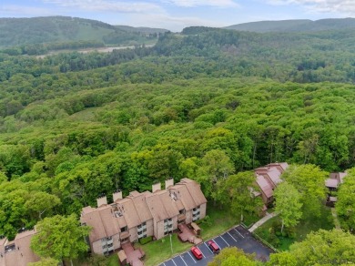 Charming & updated 2 bedroom, 2 bath condo in Mountain Villas - on Seven Springs Mountain Resort in Pennsylvania - for sale on GolfHomes.com, golf home, golf lot