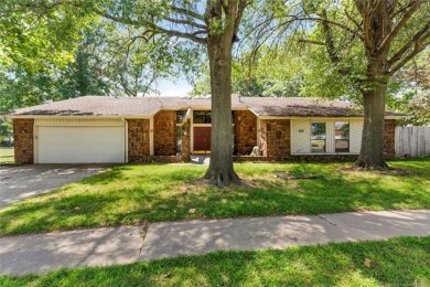 Golf Course Living in Broken Arrow - As-Is  Move-In Ready!

 on Indian Springs Country Club in Oklahoma - for sale on GolfHomes.com, golf home, golf lot