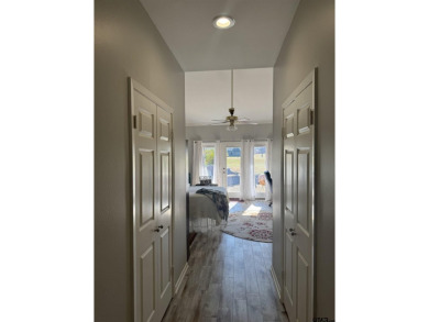 Stunning Updated Townhome in Emerald Bay on Lake Palestine on Emerald Bay Club in Texas - for sale on GolfHomes.com, golf home, golf lot