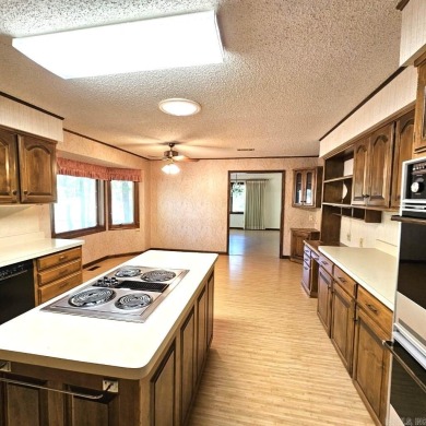 Such a great deal, lots of space, well built home on Cortez Golf on Cortez Golf Course in Arkansas - for sale on GolfHomes.com, golf home, golf lot