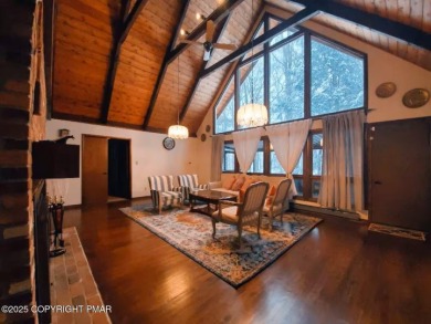 Spacious 4-bedroom, 2.5-bathroom home in Pocono Farms Country on Pocono Farms Country Club in Pennsylvania - for sale on GolfHomes.com, golf home, golf lot