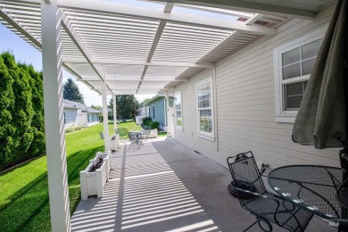 IMPECCABLY maintained & super clean! You'll feel the differnce: on Lakeview Golf Club in Idaho - for sale on GolfHomes.com, golf home, golf lot
