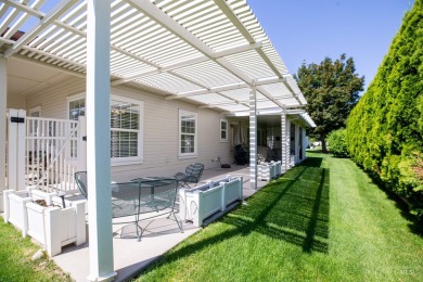 IMPECCABLY maintained & super clean! You'll feel the differnce: on Lakeview Golf Club in Idaho - for sale on GolfHomes.com, golf home, golf lot
