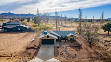 Welcome to golf course living in beautiful Valle Vista, Kingman on Valle Vista Golf Course in Arizona - for sale on GolfHomes.com, golf home, golf lot