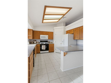 Welcome to golf course living in beautiful Valle Vista, Kingman on Valle Vista Golf Course in Arizona - for sale on GolfHomes.com, golf home, golf lot