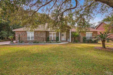 This custom built 3 bedroom 3 bathroom home is waiting for you on Tanglewood Golf Club in Florida - for sale on GolfHomes.com, golf home, golf lot
