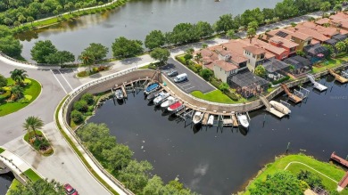 WELCOME TO WATERLEFE, WHERE YOUR PERFECT FLORIDA RETREAT AWAITS! on Waterlefe Golf and River Club in Florida - for sale on GolfHomes.com, golf home, golf lot