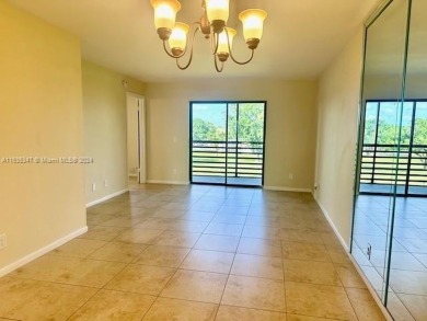 Priced to Sell, As-Is. Move in ready 2/2 with washer & dryer in on Sunrise Lakes Phase IV Golf Course in Florida - for sale on GolfHomes.com, golf home, golf lot