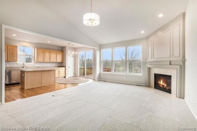 Stunning ranch condo in the Villas of Oceola.  Immediate on Chemung Hills Golf Club in Michigan - for sale on GolfHomes.com, golf home, golf lot