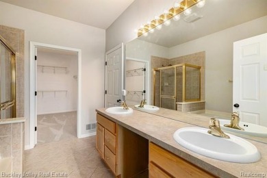 Stunning ranch condo in the Villas of Oceola.  Immediate on Chemung Hills Golf Club in Michigan - for sale on GolfHomes.com, golf home, golf lot