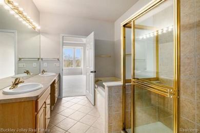 Stunning ranch condo in the Villas of Oceola.  Immediate on Chemung Hills Golf Club in Michigan - for sale on GolfHomes.com, golf home, golf lot