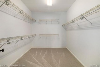 Stunning ranch condo in the Villas of Oceola.  Immediate on Chemung Hills Golf Club in Michigan - for sale on GolfHomes.com, golf home, golf lot