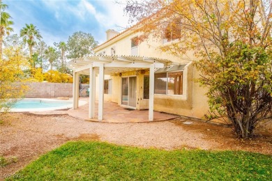 Beautiful 3-bedroom, 2.5-bathroom with pool in the heart of on TPC at Summerlin in Nevada - for sale on GolfHomes.com, golf home, golf lot