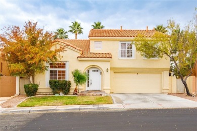 Beautiful 3-bedroom, 2.5-bathroom with pool in the heart of on TPC at Summerlin in Nevada - for sale on GolfHomes.com, golf home, golf lot