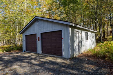 Meticulously maintained and beautifully updated chalet in the on The Hideout Golf in Pennsylvania - for sale on GolfHomes.com, golf home, golf lot