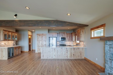 Welcome to ''Grandview 'Jumbo' Condos'', a fusion of luxury and on Priest Lake Golf and Tennis Club in Idaho - for sale on GolfHomes.com, golf home, golf lot