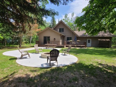 In Beautiful Michaywe find this well maintained 3BR 3BTH on Michaywe Pines Course in Michigan - for sale on GolfHomes.com, golf home, golf lot