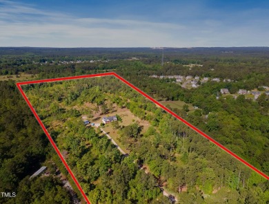 Welcome to your own 3-bedroom, 2-bath country retreat, perfectly on Carolina Lakes Country Club in North Carolina - for sale on GolfHomes.com, golf home, golf lot