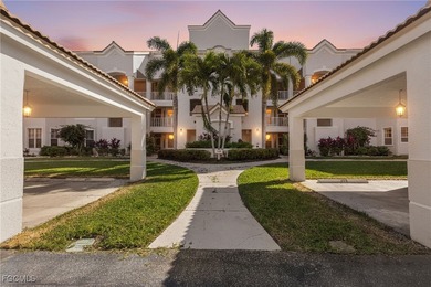 Located at 16431 Millstone Circle, Unit 206, this bundled golf on Lexington Country Club in Florida - for sale on GolfHomes.com, golf home, golf lot