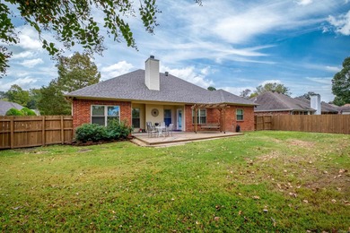 Wonderful one level located in the Country Club of Arkansas on The Country Club of Arkansas in Arkansas - for sale on GolfHomes.com, golf home, golf lot