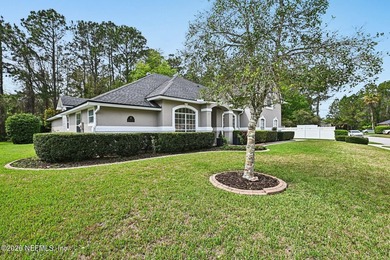 Beautifully maintained 4 bedroom, 4 bath home with a spacious on Golf Club At Fleming Island in Florida - for sale on GolfHomes.com, golf home, golf lot