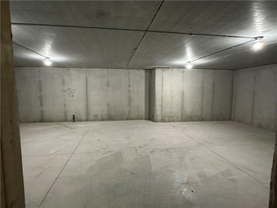 *Contact the listing agent for details regarding available on Hidden Valley Golf Course in Missouri - for sale on GolfHomes.com, golf home, golf lot