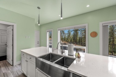 Fully furnished, MeadowCreek Golf Resort home in pristine on Meadowcreek Golf Resort in Idaho - for sale on GolfHomes.com, golf home, golf lot
