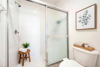 Immaculate 3-bedroom, 2-bath condo with a garage located in on Gateway Golf and Country Club in Florida - for sale on GolfHomes.com, golf home, golf lot