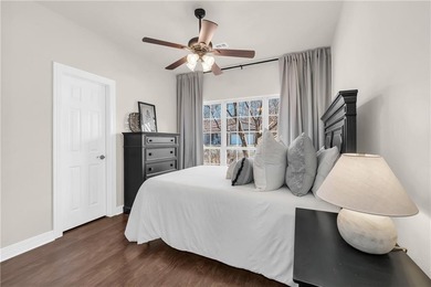 Welcome to this newly refreshed 4-bed, 2-bath home in the on Bella Vista - Metfield Golf Complex and Country Club in Arkansas - for sale on GolfHomes.com, golf home, golf lot