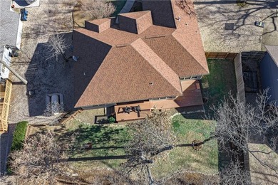 Welcome to this newly refreshed 4-bed, 2-bath home in the on Bella Vista - Metfield Golf Complex and Country Club in Arkansas - for sale on GolfHomes.com, golf home, golf lot