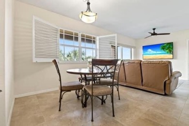 TAKE A LOOK AT THIS SHARP & CONTEMPORARY 3 BEDROOM 2 1/2 BATH on Gator Trace Golf and Country Club in Florida - for sale on GolfHomes.com, golf home, golf lot