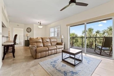 TAKE A LOOK AT THIS SHARP & CONTEMPORARY 3 BEDROOM 2 1/2 BATH on Gator Trace Golf and Country Club in Florida - for sale on GolfHomes.com, golf home, golf lot