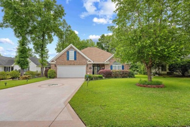 Beautiful all-brick 3br/2.5ba home on a large, landscaped lot in on Palmetto Greens Golf and Country Club in South Carolina - for sale on GolfHomes.com, golf home, golf lot