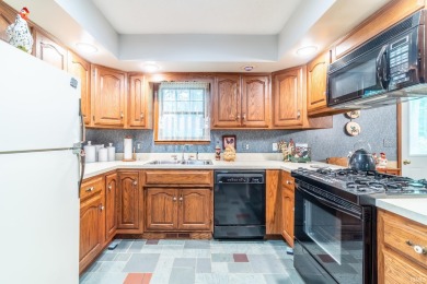This 4 bedroom/2.5 bathroom home situated on a quiet cul-de-sac on Lake James Golf Club in Indiana - for sale on GolfHomes.com, golf home, golf lot