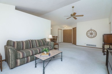 Bright and light open floor plan with vaulted ceiling height for on Bloomingdale Golf Club in Illinois - for sale on GolfHomes.com, golf home, golf lot